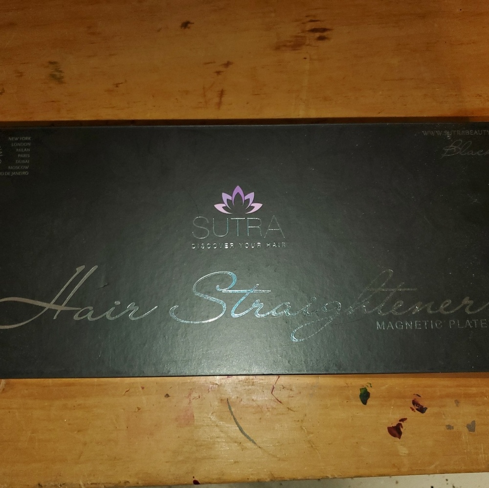 Sutra Hair Straightener